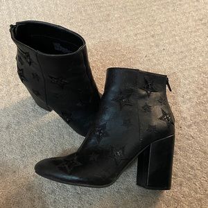 Kenneth Cole Star Booties